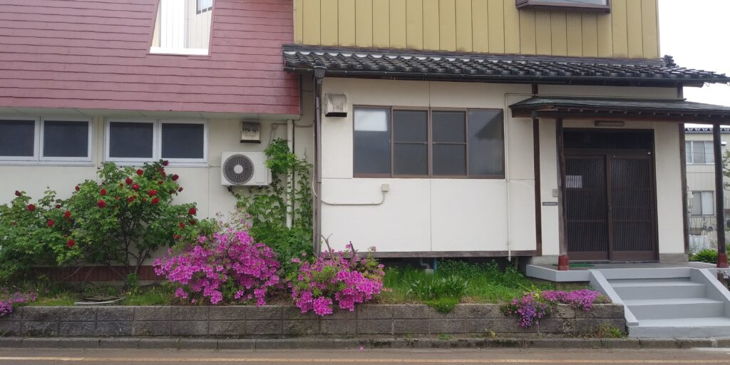 玄関正面